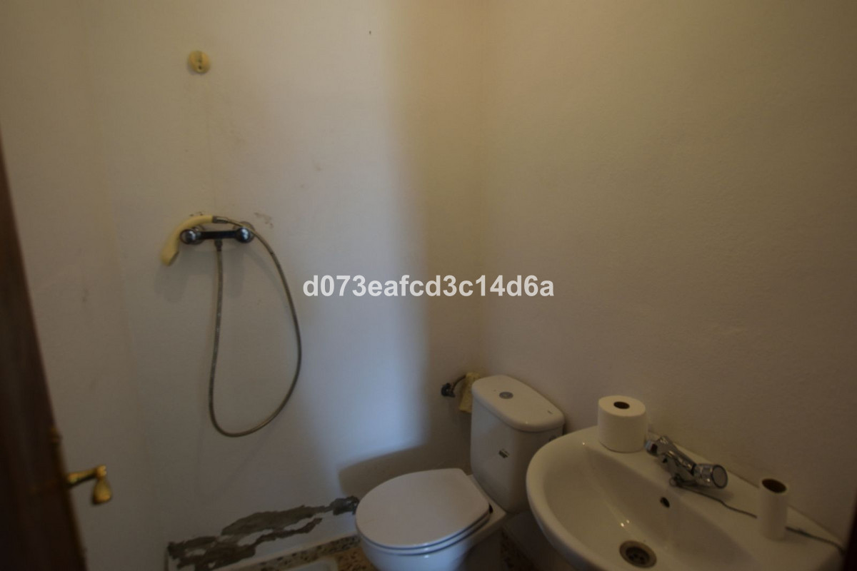 Se vende Finca - Cortijo de 2 dormitorios en Costa Del Sol, Málaga, España