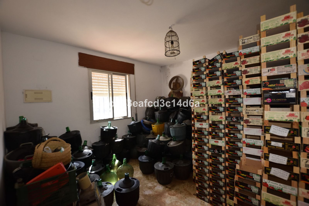 Se vende Finca - Cortijo de 2 dormitorios en Costa Del Sol, Málaga, España