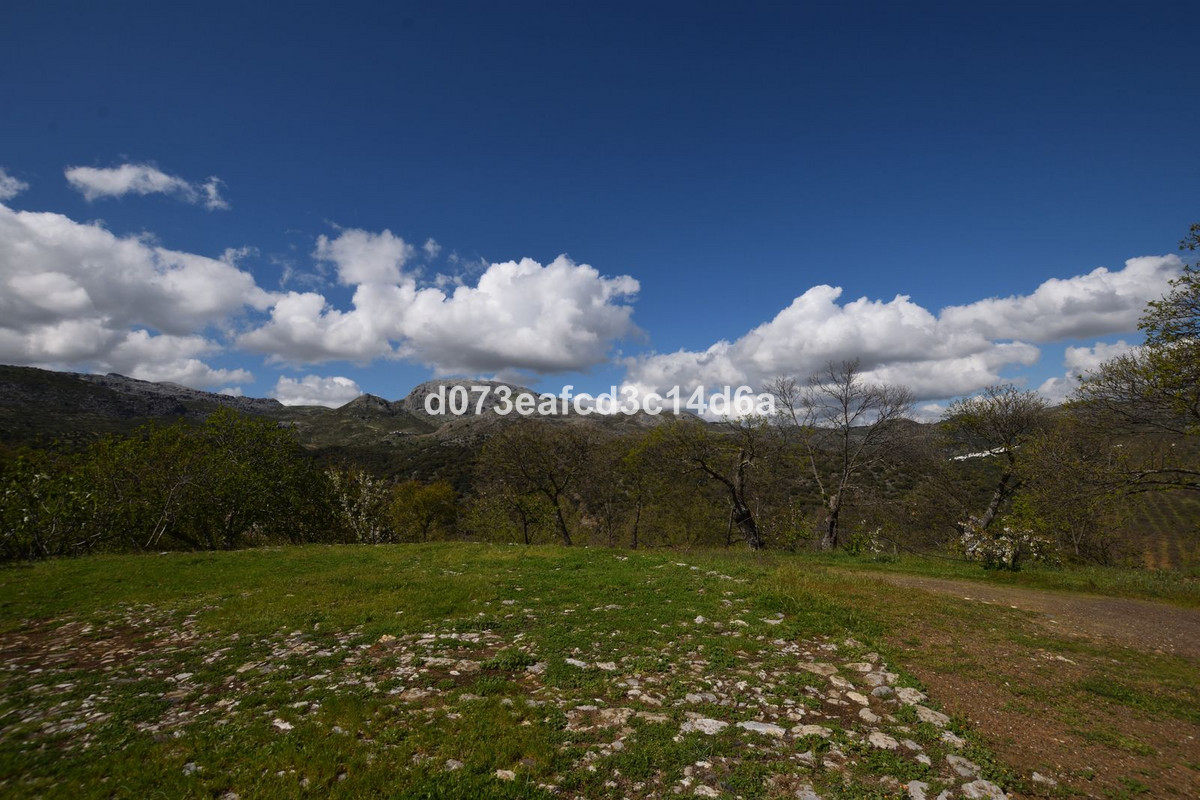Se vende Finca - Cortijo de 2 dormitorios en Costa Del Sol, Málaga, España