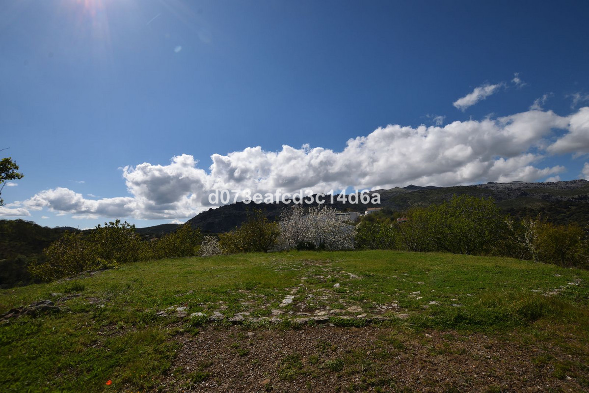 Se vende Finca - Cortijo de 2 dormitorios en Costa Del Sol, Málaga, España