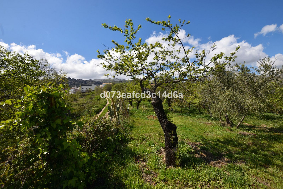 Se vende Finca - Cortijo de 2 dormitorios en Costa Del Sol, Málaga, España