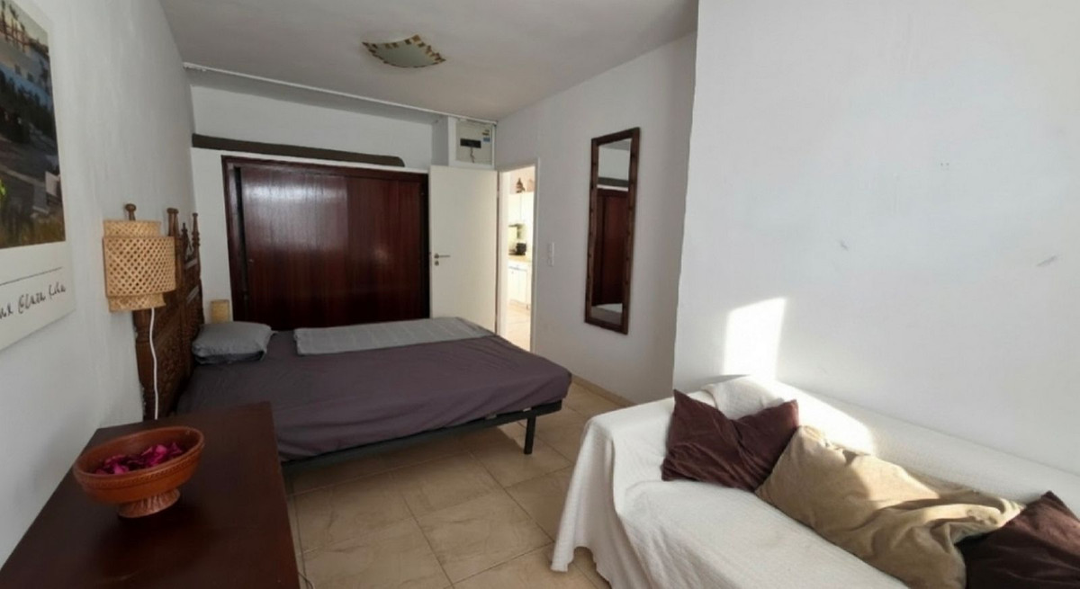Se vende Villa - Chalet de 3 dormitorios en Costa Del Sol, Málaga, España