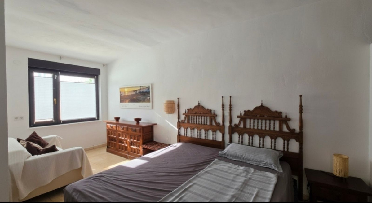 Se vende Villa - Chalet de 3 dormitorios en Costa Del Sol, Málaga, España