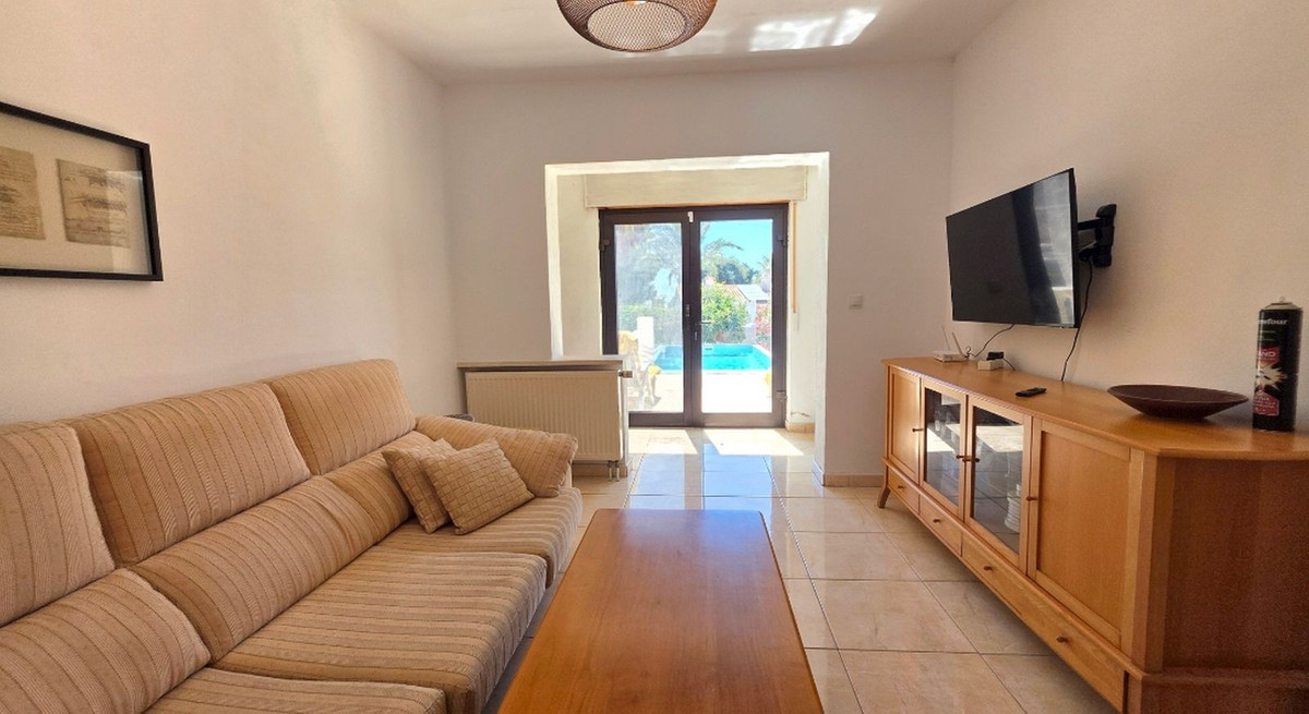 Se vende Villa - Chalet de 3 dormitorios en Costa Del Sol, Málaga, España
