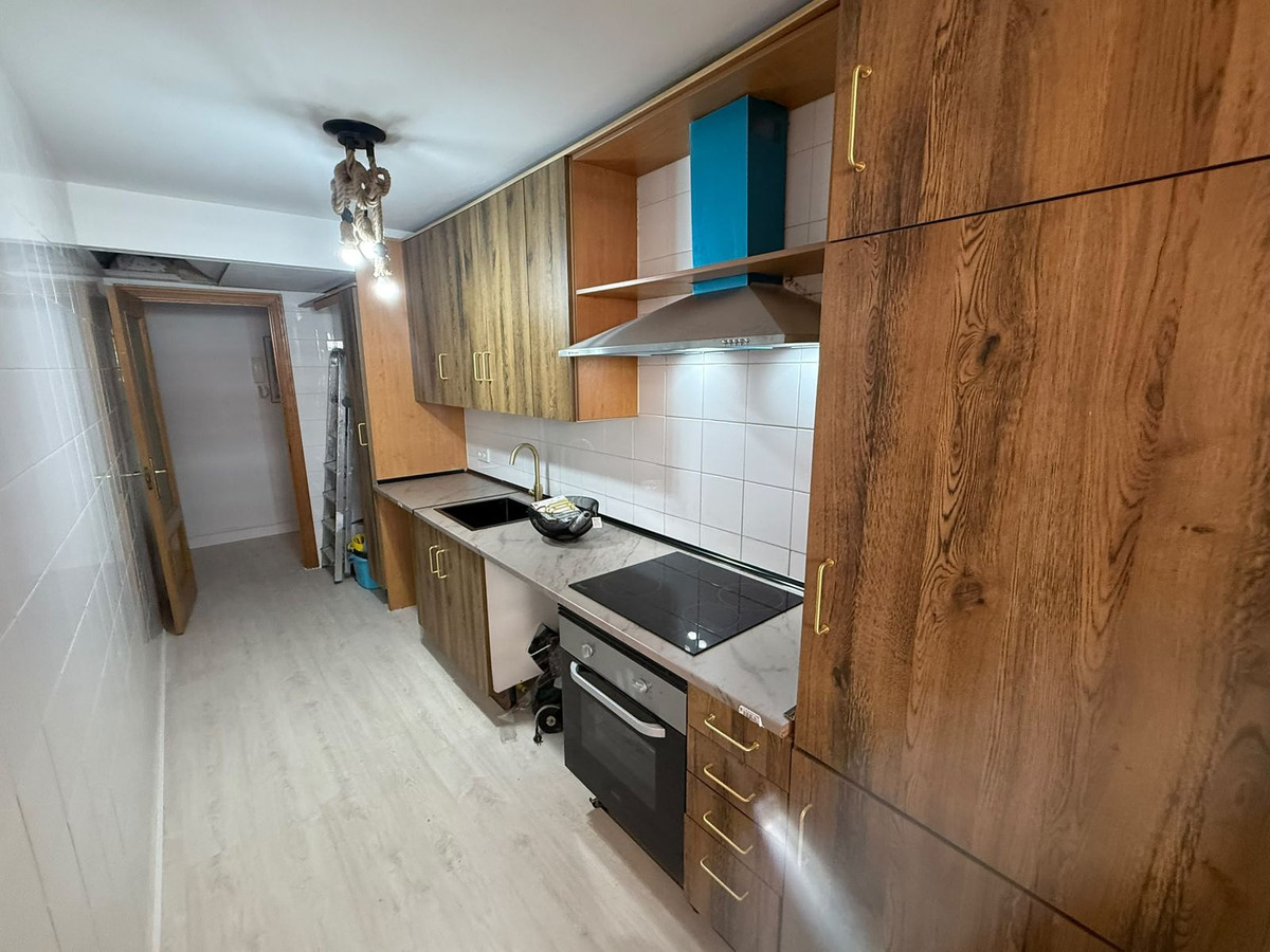 3 Bed Apartment for sale in Estepona Costa Del Sol, Málaga, Spain
