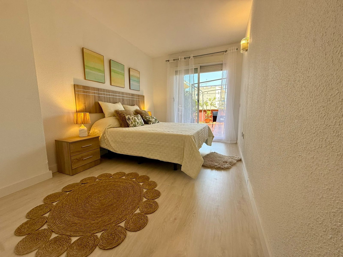 3 Bed Apartment for sale in Estepona Costa Del Sol, Málaga, Spain