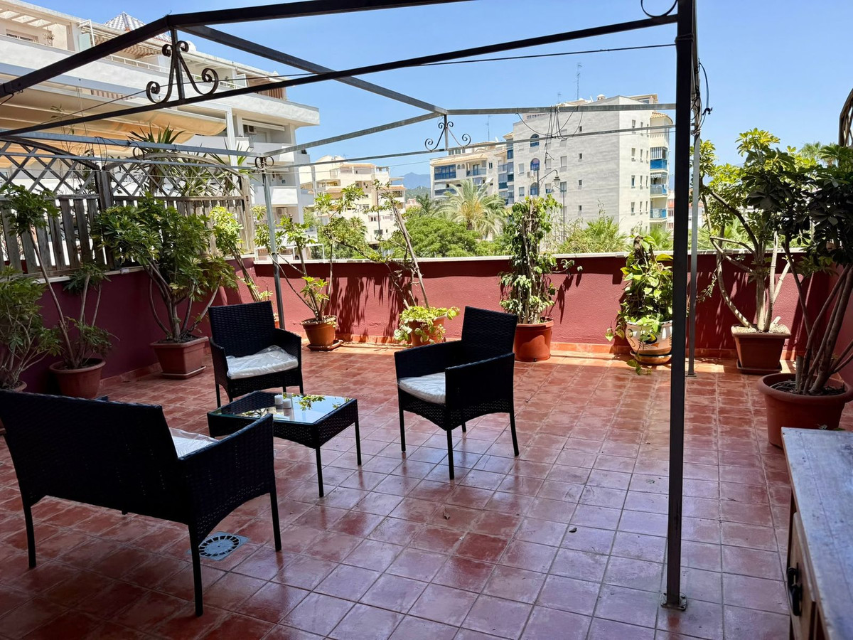 3 Bed Apartment for sale in Estepona Costa Del Sol, Málaga, Spain