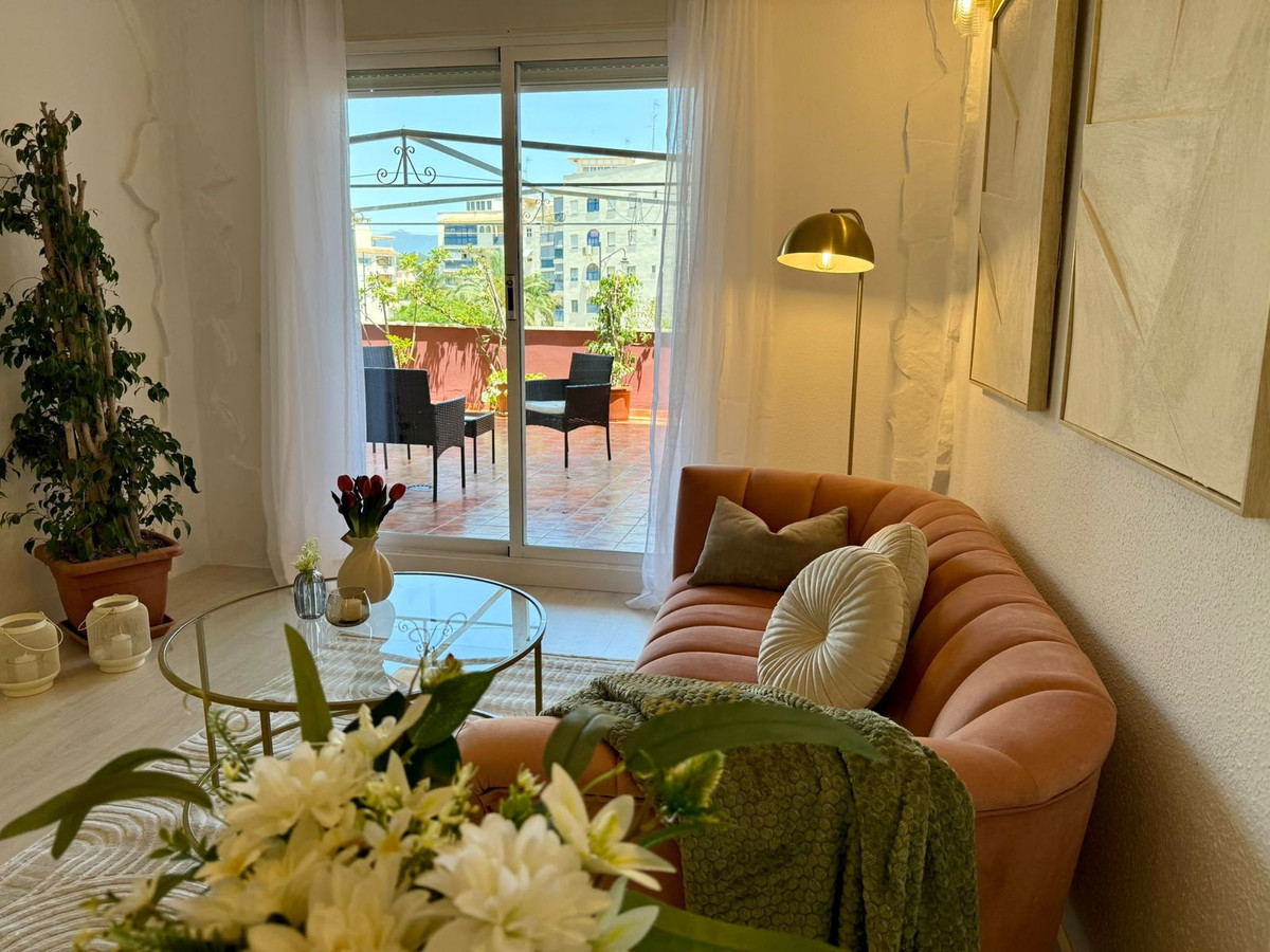 3 Bed Apartment for sale in Estepona Costa Del Sol, Málaga, Spain