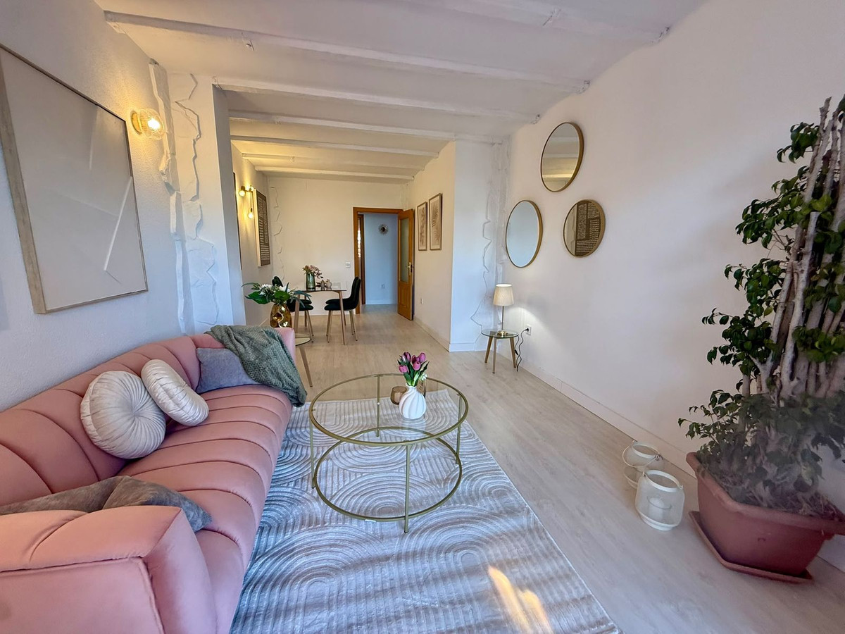 3 Bed Apartment for sale in Estepona Costa Del Sol, Málaga, Spain