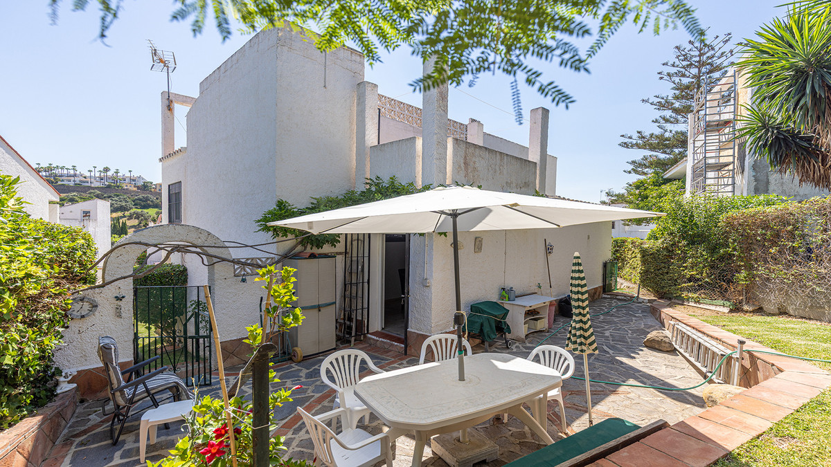 3 Bed Townhouse for sale in Manilva Costa Del Sol, Málaga, Spain