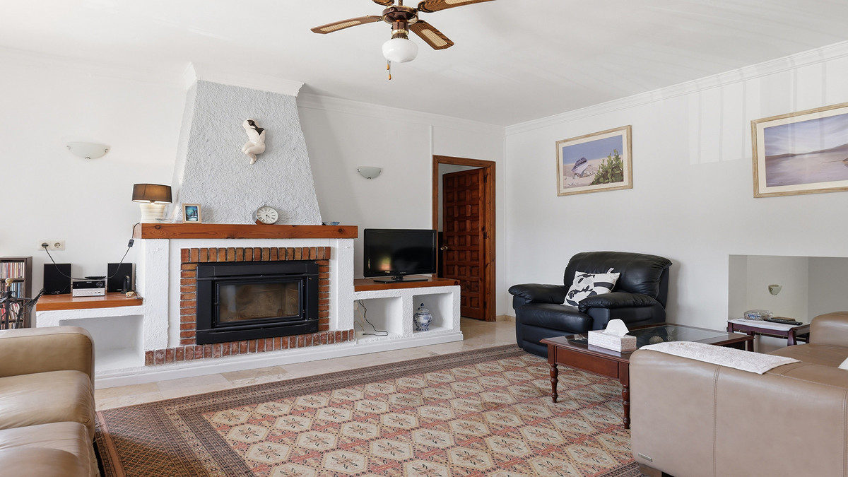3 Bed Townhouse for sale in Manilva Costa Del Sol, Málaga, Spain