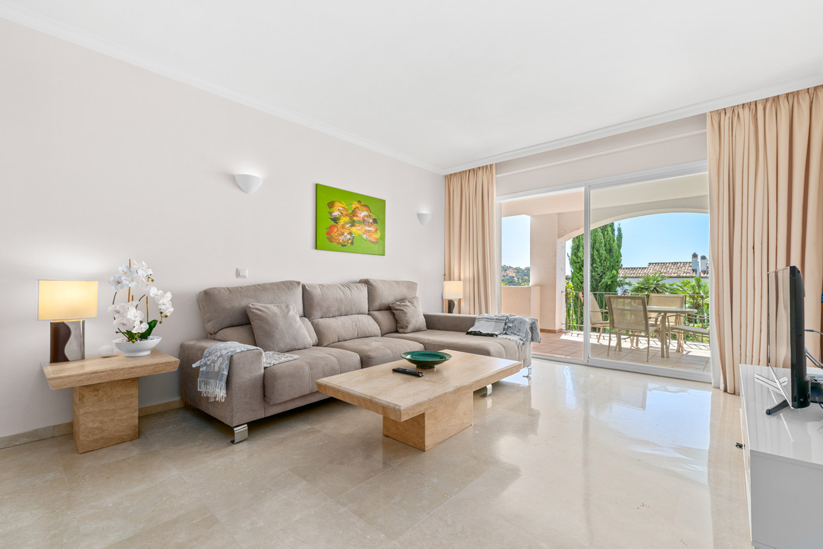 2 Bed Apartment for sale in Benahavís Costa Del Sol, Málaga, Spain