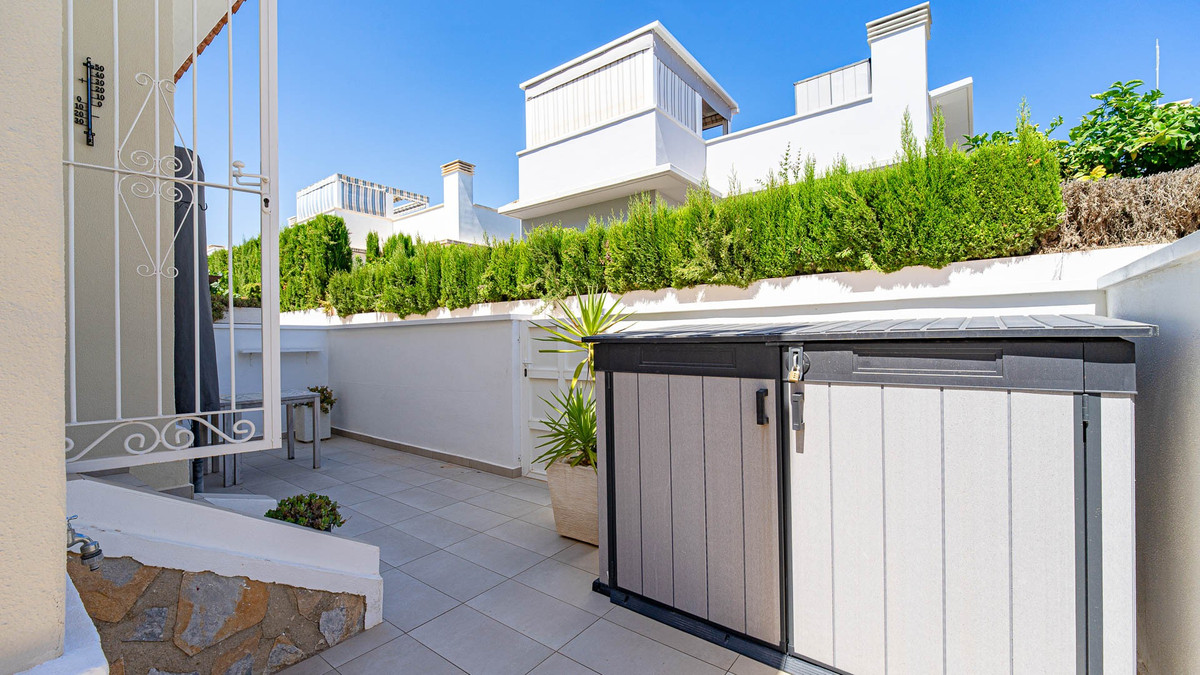 3 Bed Townhouse for sale in Dona Pepa Costa Blanca, Alicante, Spain