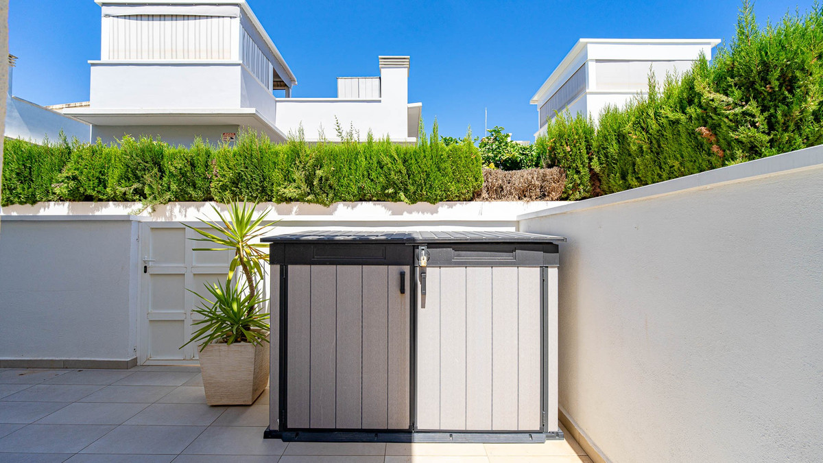 3 Bed Townhouse for sale in Dona Pepa Costa Blanca, Alicante, Spain