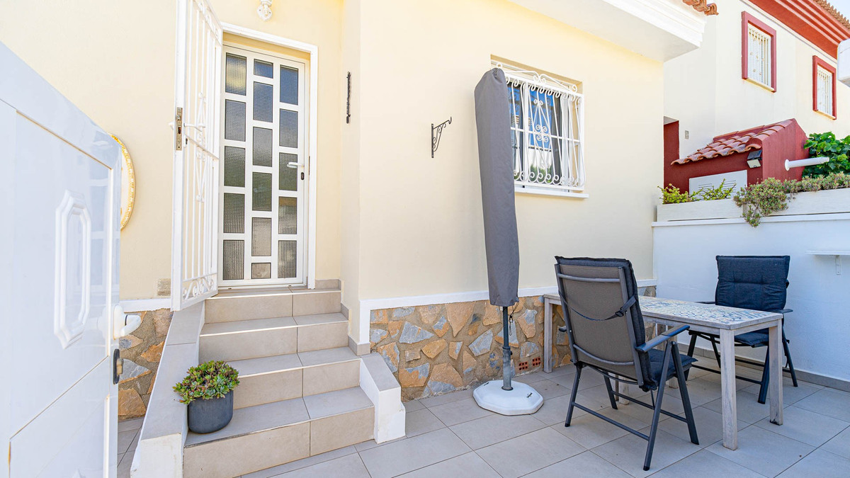 3 Bed Townhouse for sale in Dona Pepa Costa Blanca, Alicante, Spain