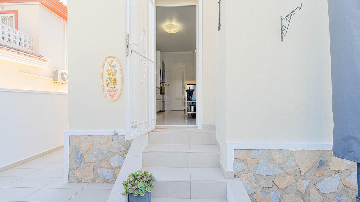 3 Bed Townhouse for sale in Dona Pepa Costa Blanca, Alicante, Spain