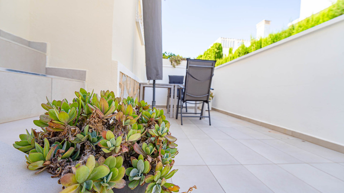 3 Bed Townhouse for sale in Dona Pepa Costa Blanca, Alicante, Spain