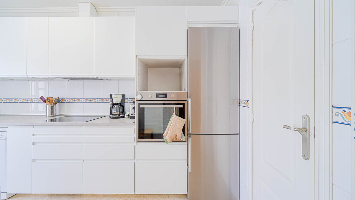 3 Bed Townhouse for sale in Dona Pepa Costa Blanca, Alicante, Spain