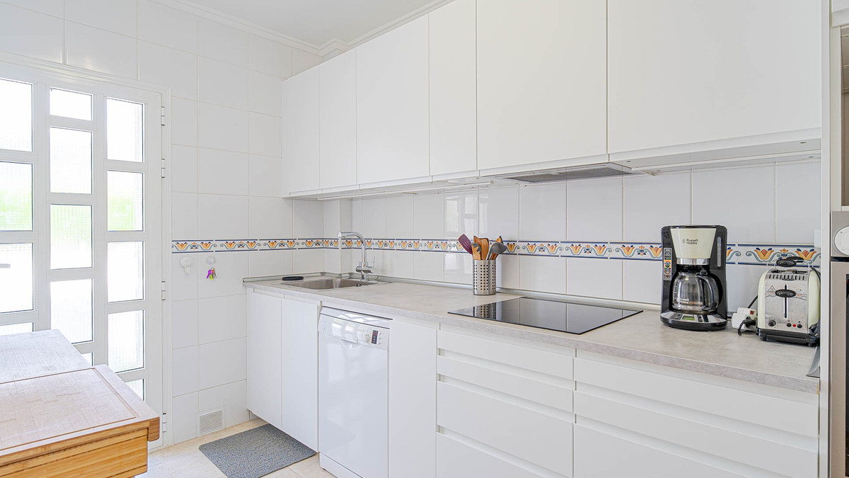 3 Bed Townhouse for sale in Dona Pepa Costa Blanca, Alicante, Spain