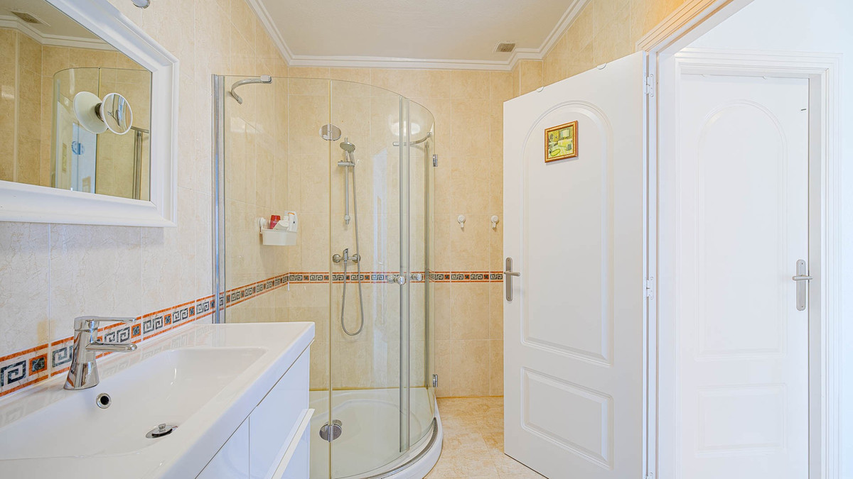 3 Bed Townhouse for sale in Dona Pepa Costa Blanca, Alicante, Spain