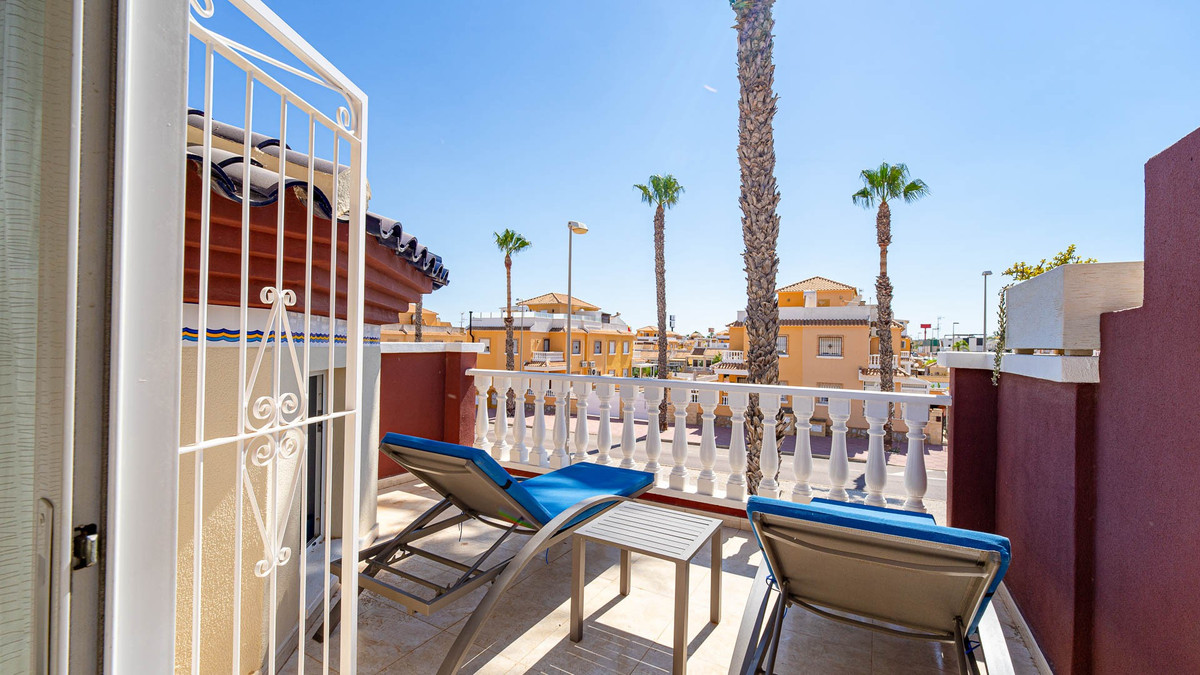 3 Bed Townhouse for sale in Dona Pepa Costa Blanca, Alicante, Spain