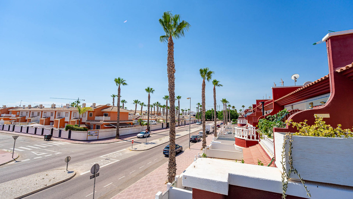 3 Bed Townhouse for sale in Dona Pepa Costa Blanca, Alicante, Spain