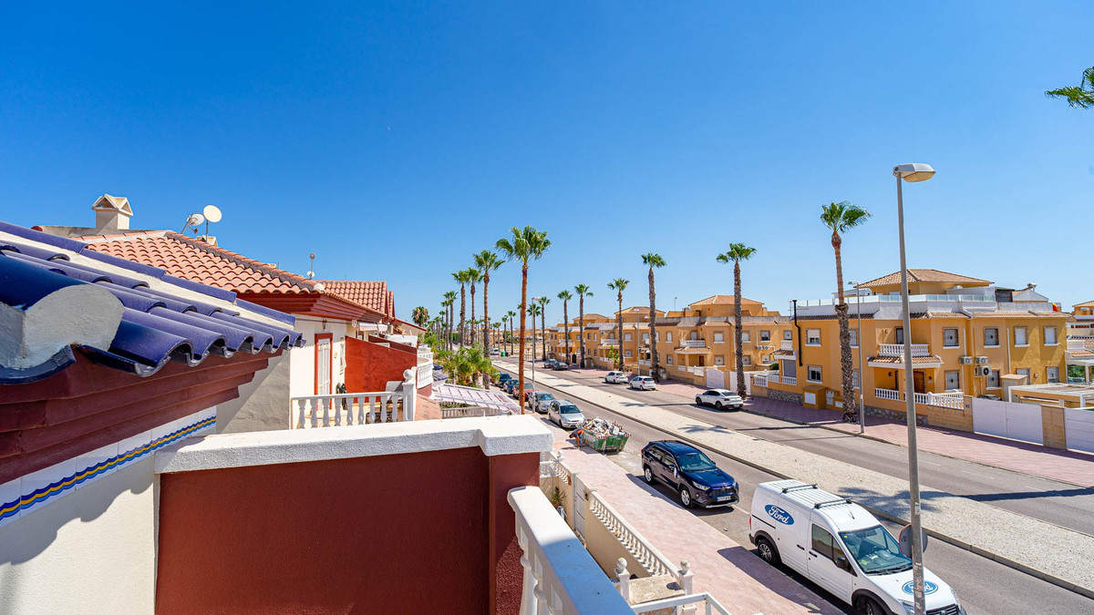 3 Bed Townhouse for sale in Dona Pepa Costa Blanca, Alicante, Spain