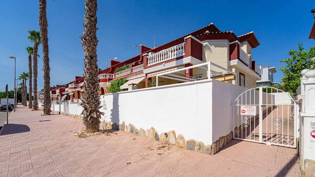3 Bed Townhouse for sale in Dona Pepa Costa Blanca, Alicante, Spain