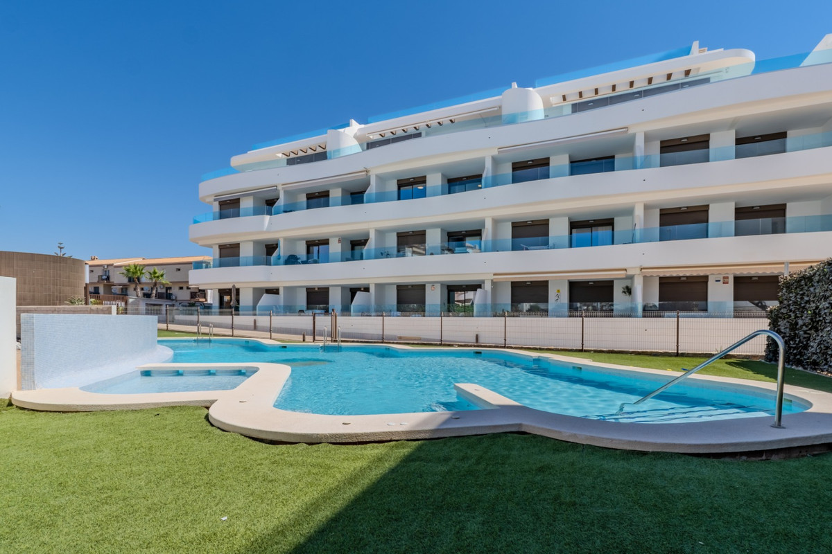 2 Bed Apartment for sale in Playa Flamenca Costa Blanca, Alicante, Spain