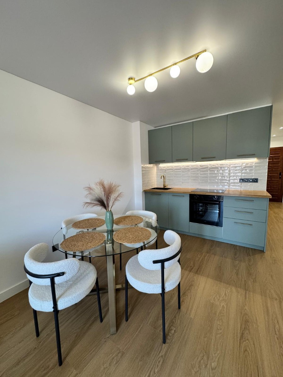 Se vende Garaje de 2 dormitorios en Costa Blanca, Alicante, España