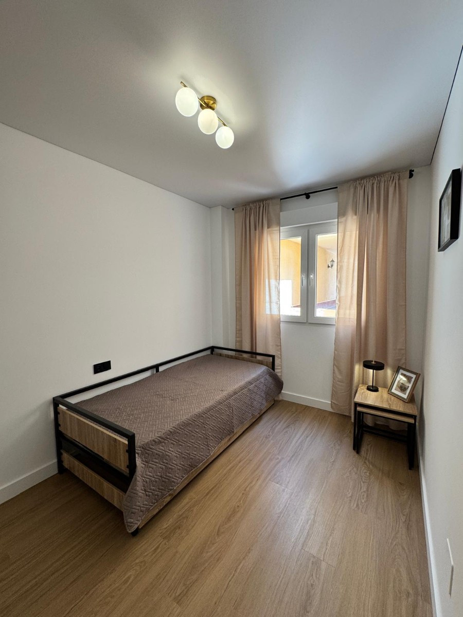Se vende Garaje de 2 dormitorios en Costa Blanca, Alicante, España