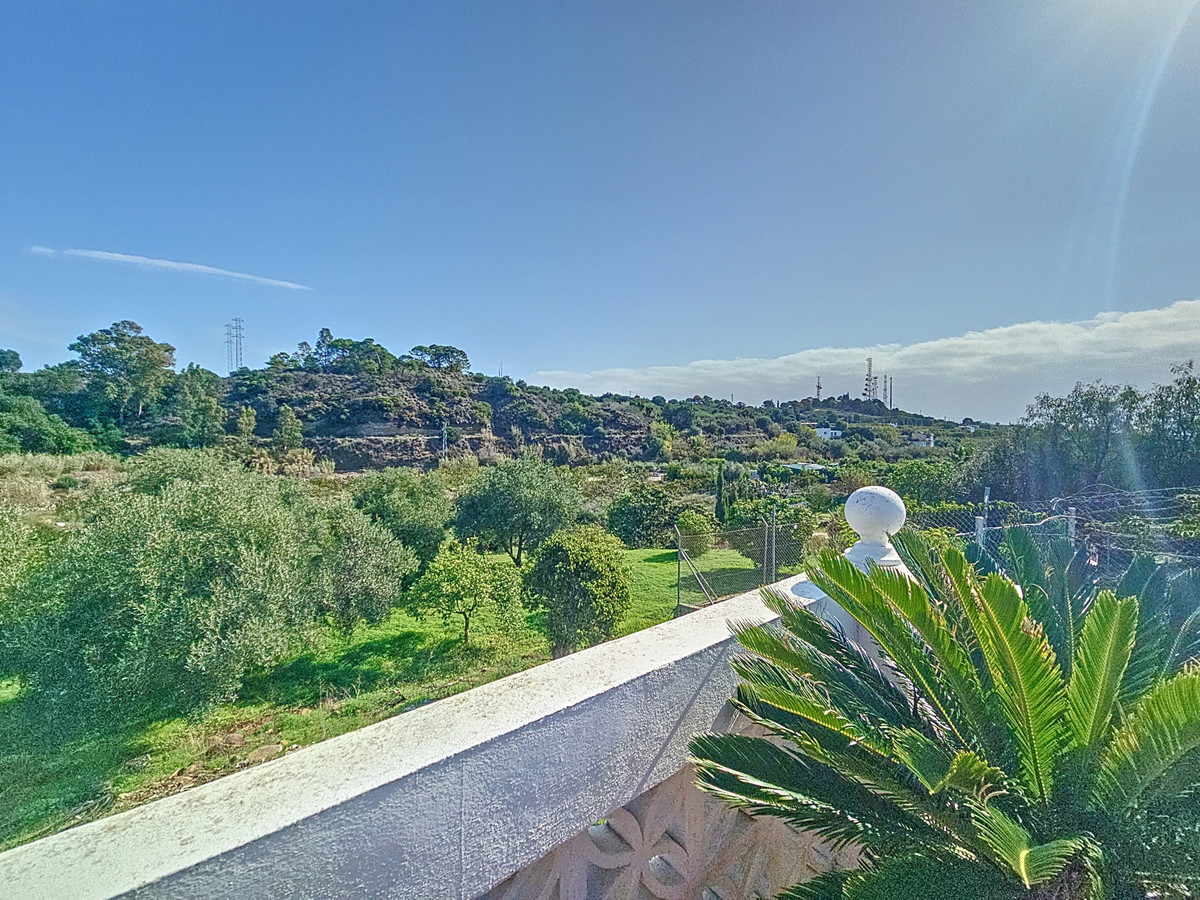 3 Bed Townhouse for sale in El Padron Costa Del Sol, Málaga, Spain