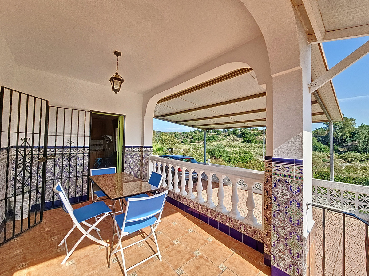 3 Bed Townhouse for sale in El Padron Costa Del Sol, Málaga, Spain