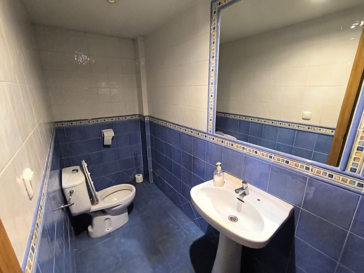 6 Bed Commercial unit for sale in Yecla Costa Calida, Murcia, Spain