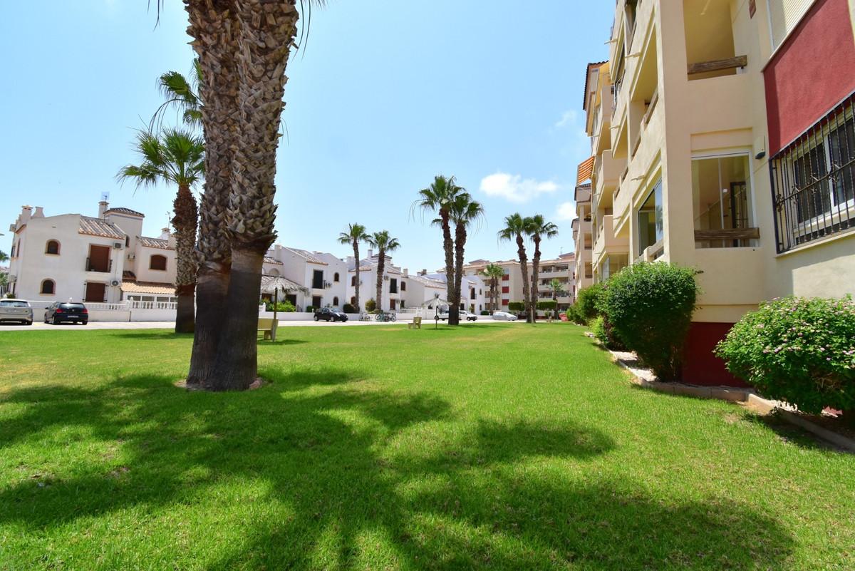 2 Bed Apartment for sale in Playa Flamenca Costa Blanca, Alicante, Spain