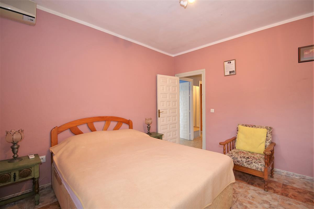 4 Bed Townhouse for sale in Estepona Costa Del Sol, Málaga, Spain
