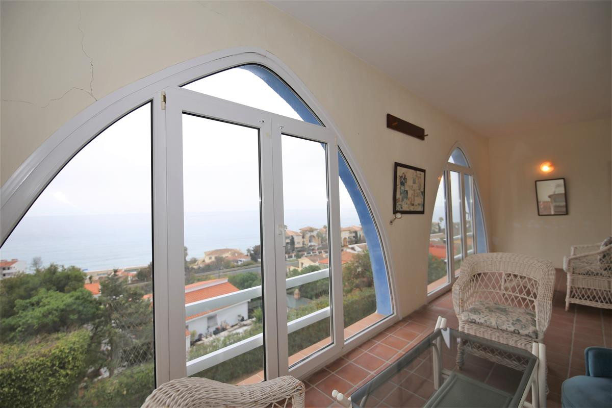 4 Bed Townhouse for sale in Estepona Costa Del Sol, Málaga, Spain