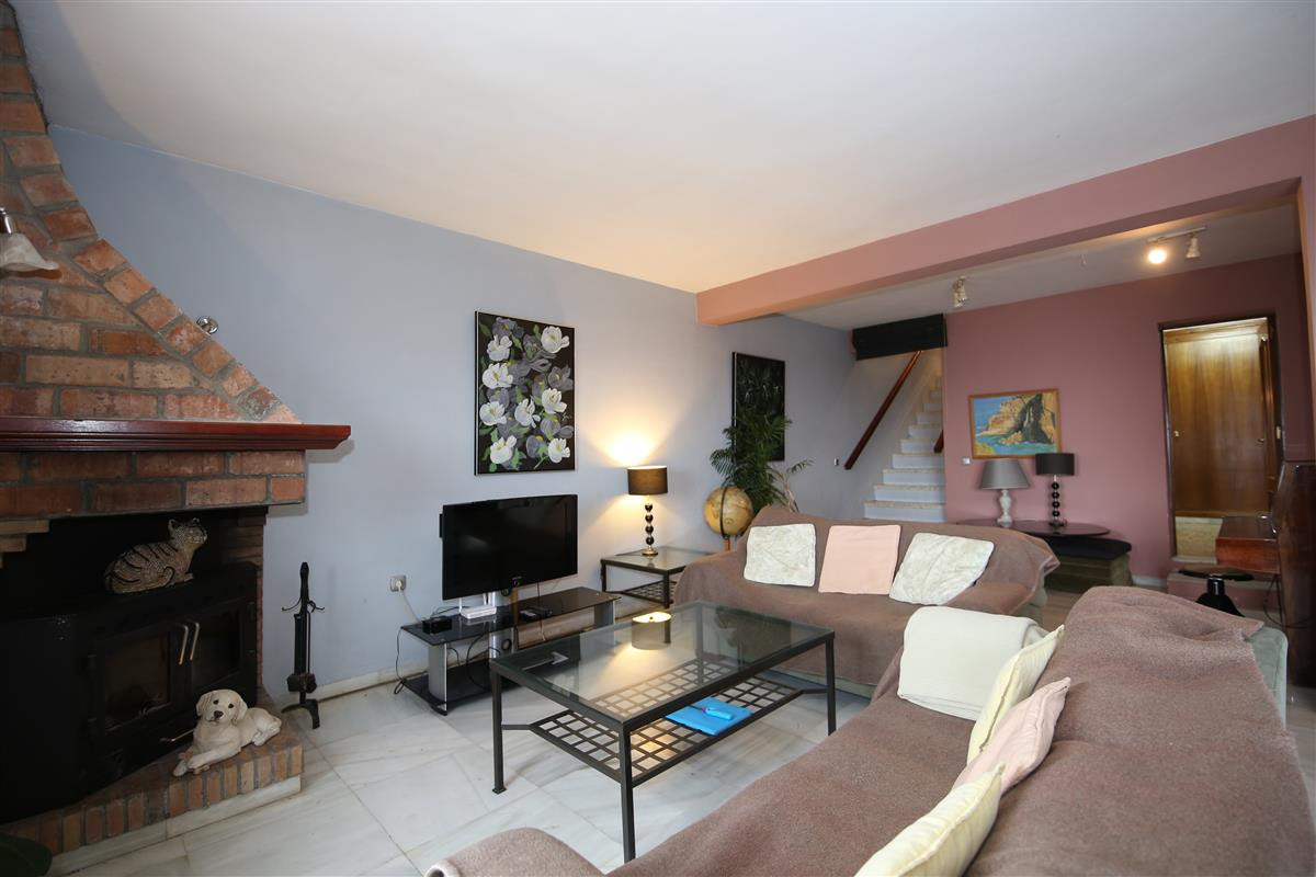 4 Bed Townhouse for sale in Estepona Costa Del Sol, Málaga, Spain