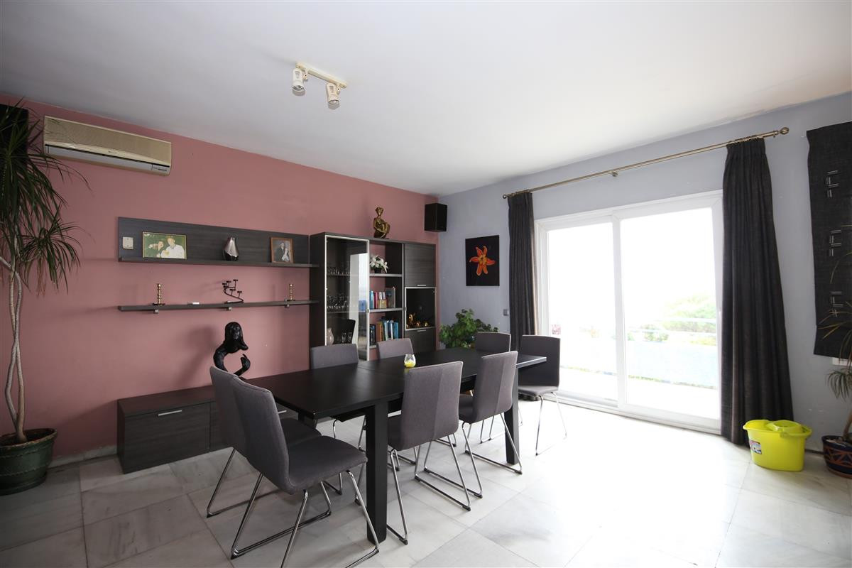 4 Bed Townhouse for sale in Estepona Costa Del Sol, Málaga, Spain