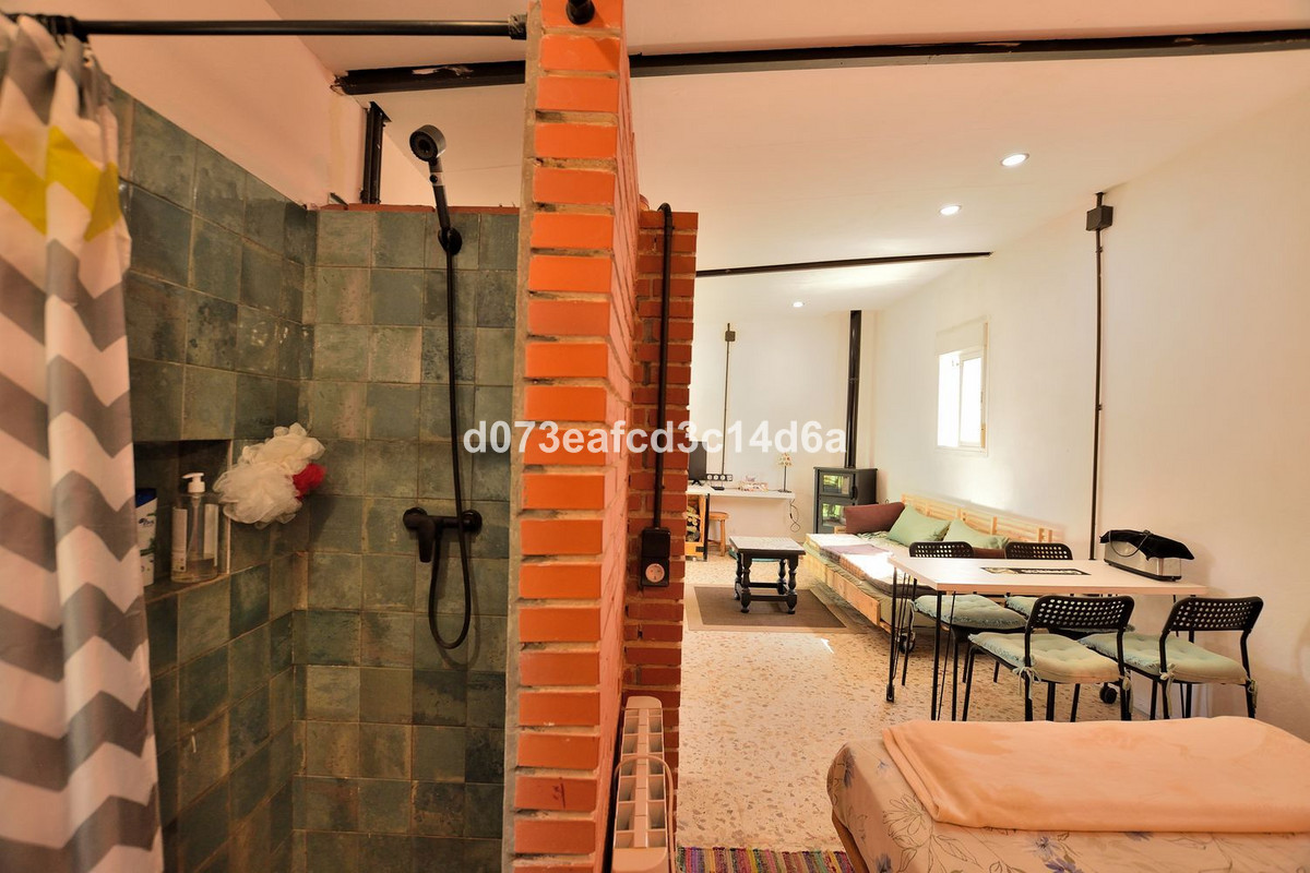 1 Bed Townhouse for sale in Ronda Costa Del Sol, Málaga, Spain