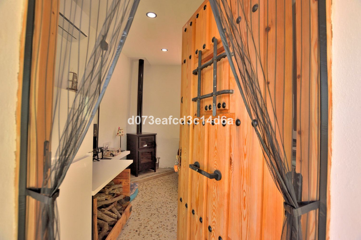 1 Bed Townhouse for sale in Ronda Costa Del Sol, Málaga, Spain