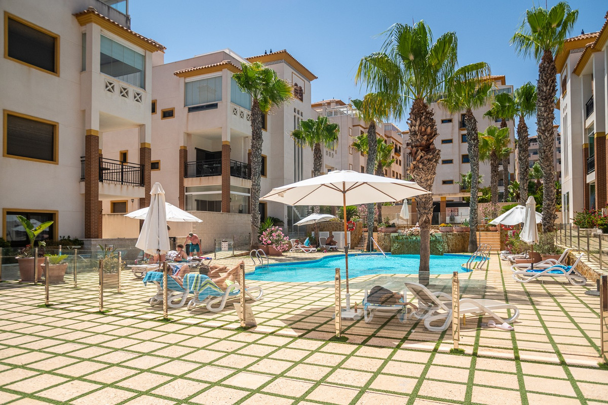 2 Bed Apartment for sale in Guardamar Del Segura Costa Blanca, Alicante, Spain