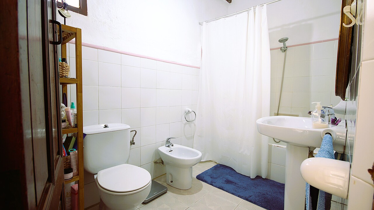 3 Bed Townhouse for sale in Jalon Costa Blanca, Alicante, Spain