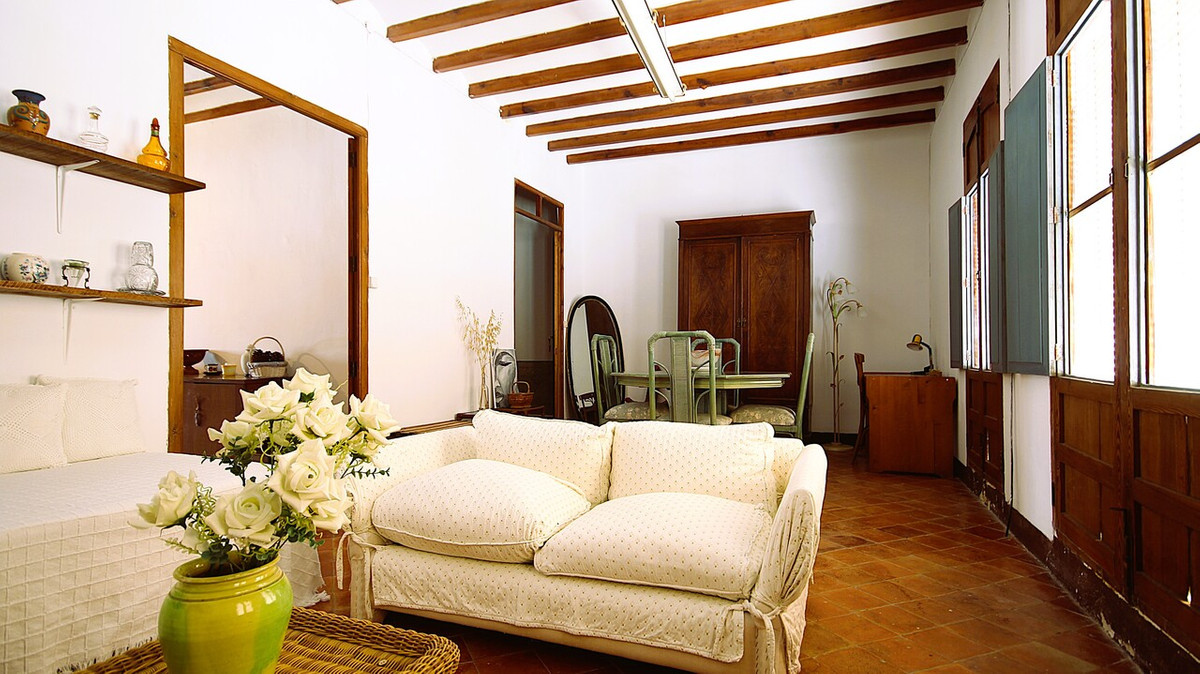 3 Bed Townhouse for sale in Jalon Costa Blanca, Alicante, Spain
