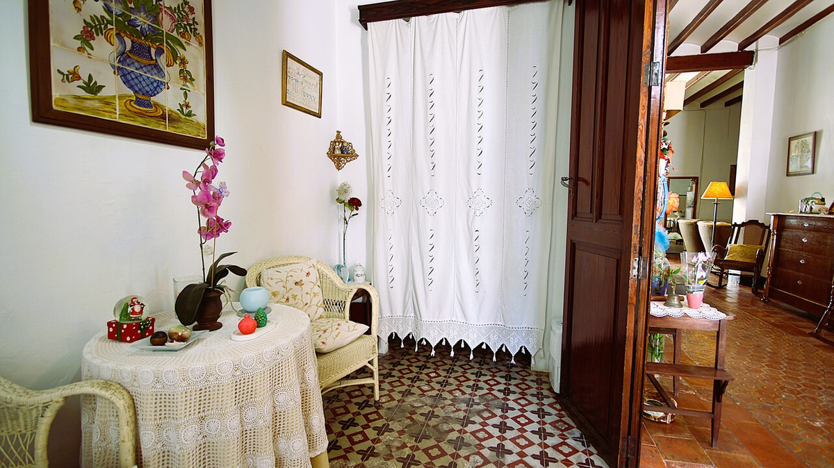 3 Bed Townhouse for sale in Jalon Costa Blanca, Alicante, Spain