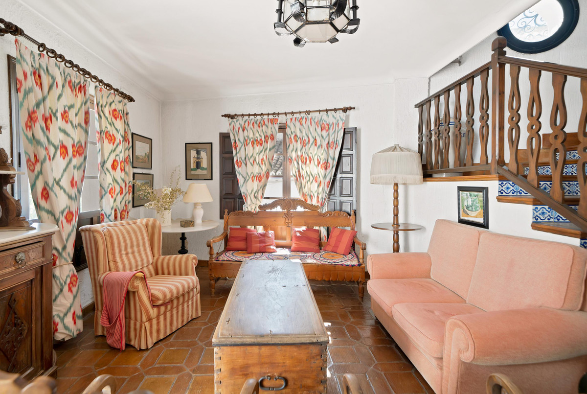 Se vende Villa - Chalet de 4 dormitorios en Costa Del Sol, Málaga, España