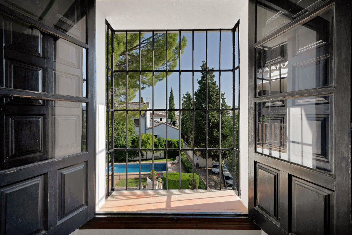 Se vende Villa - Chalet de 4 dormitorios en Costa Del Sol, Málaga, España