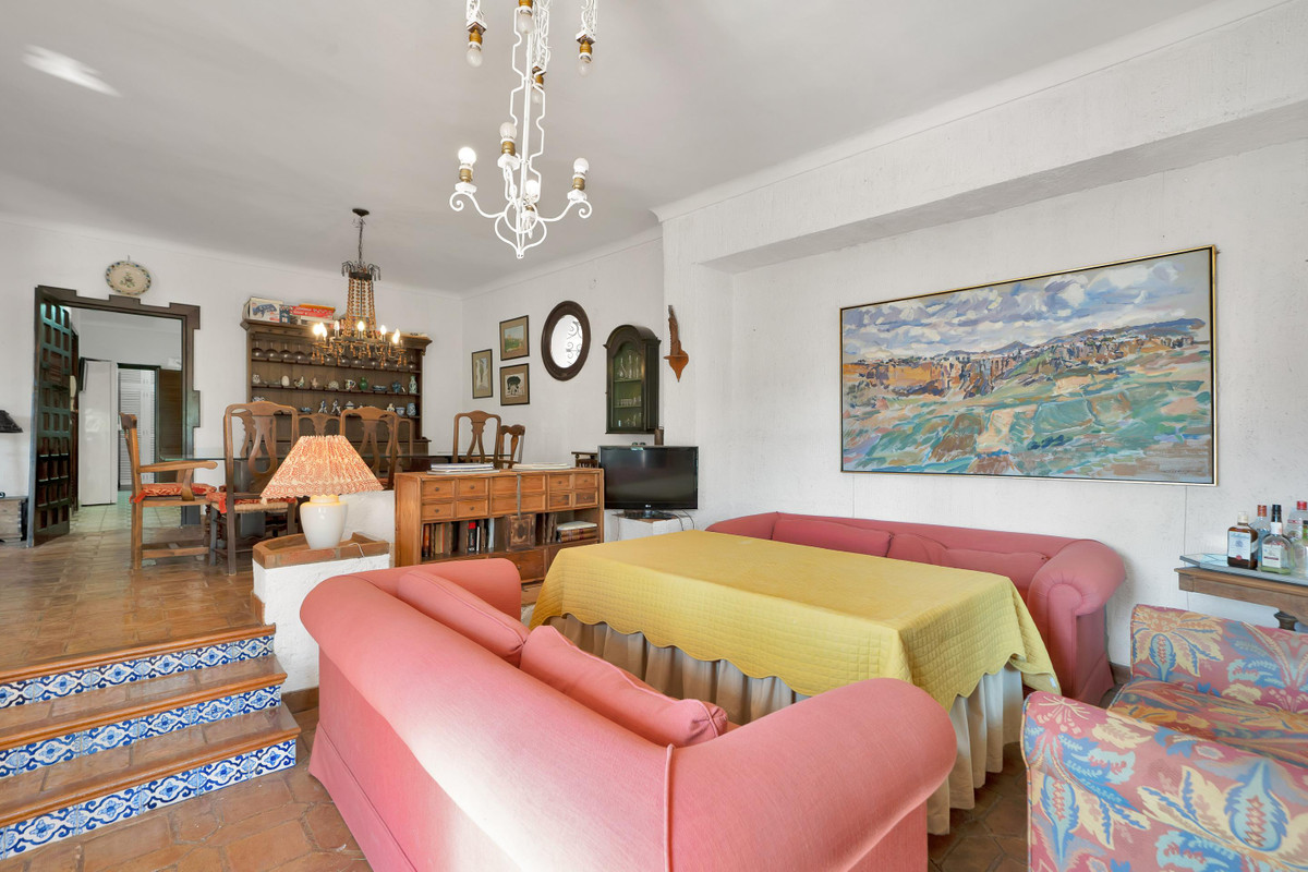 Se vende Villa - Chalet de 4 dormitorios en Costa Del Sol, Málaga, España
