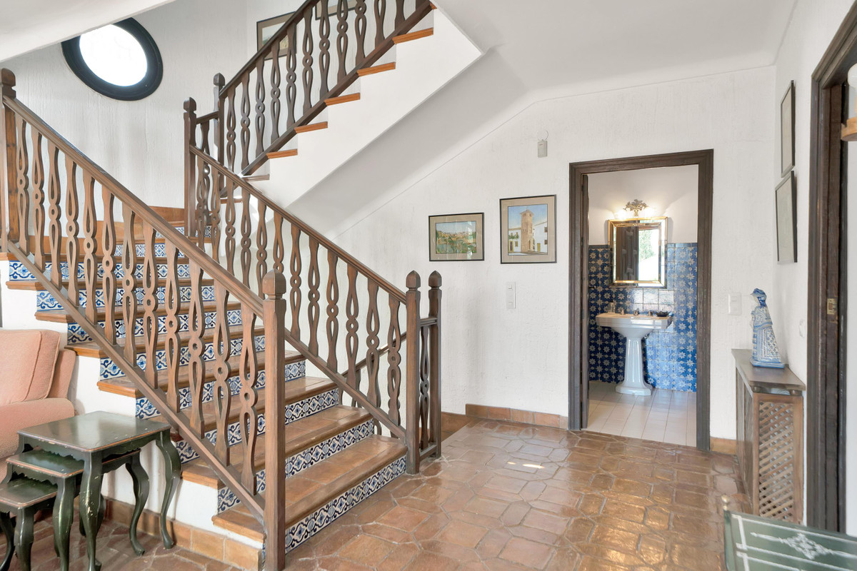 Se vende Villa - Chalet de 4 dormitorios en Costa Del Sol, Málaga, España