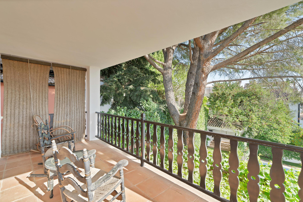 Se vende Villa - Chalet de 4 dormitorios en Costa Del Sol, Málaga, España